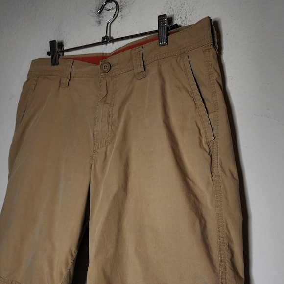 Columbia khaki shorts - Picture 12 of 13